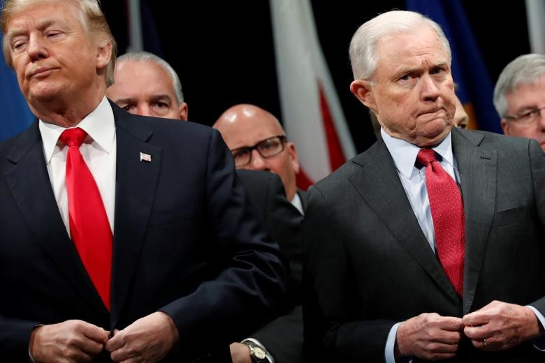 Hai năm làm Tổng thống, ông Trump sa thải số quan chức kỷ lục - Ảnh 6. Hai năm làm Tổng thống, ông Trump sa thải số quan chức kỷ lục - Ảnh 6.
