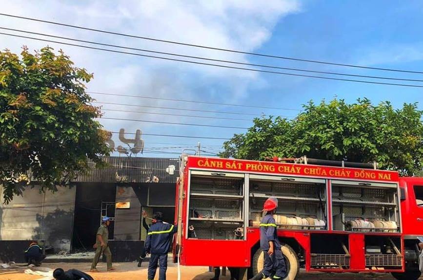 6 người tử vong trong quán beer club bốc cháy dữ dội - Ảnh 1. 6 người tử vong trong quán beer club bốc cháy dữ dội - Ảnh 1.