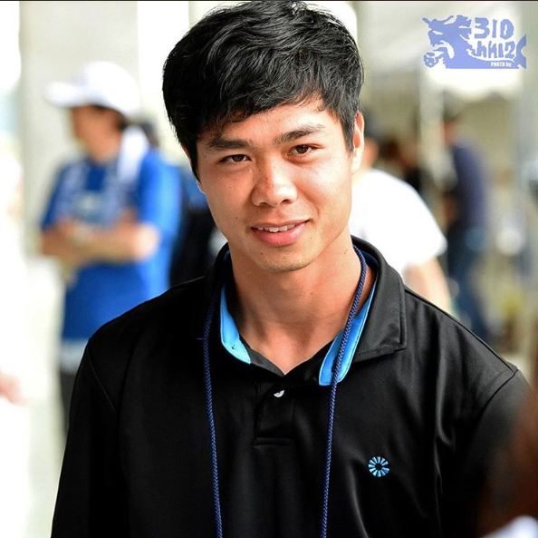 Dân mạng ngỡ ngàng với mái tóc xù súp-lơ của Công Phượng - Ảnh 11. Dân mạng ngỡ ngàng với mái tóc xù súp-lơ của Công Phượng - Ảnh 11.