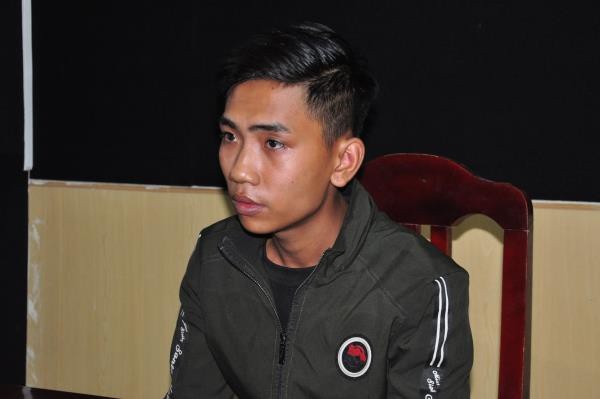 Đã tìm ra nghi phạm rải đinh “bẫy” xe trên cầu vượt biển dài nhất Việt Nam - Ảnh 2. Đã tìm ra nghi phạm rải đinh “bẫy” xe trên cầu vượt biển dài nhất Việt Nam - Ảnh 2.