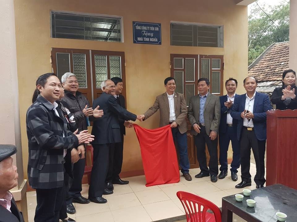 Người lính doanh nhân nặng lòng với những cảnh đời khốn khó - Ảnh 3. Người lính doanh nhân nặng lòng với những cảnh đời khốn khó - Ảnh 3.