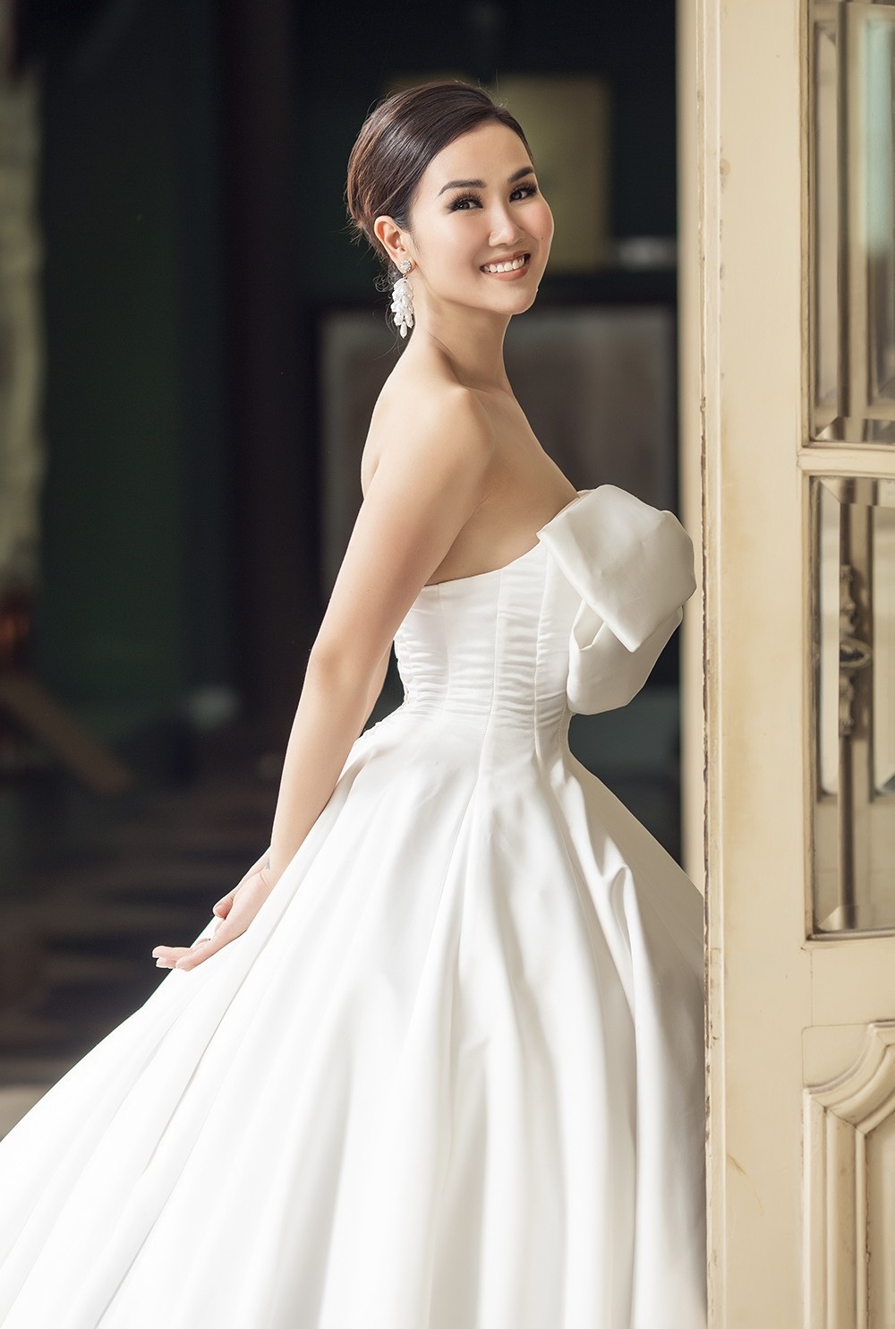 Võ Hạ Trâm bất ngờ tung ảnh cưới cùng bạn trai Ấn Độ - Ảnh 5.