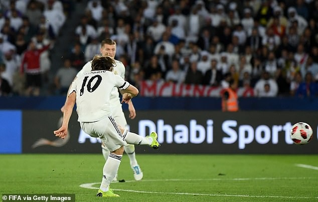 Real Madrid lần thứ ba liên tiếp vô địch FIFA Club World Cup - Ảnh 3. Real Madrid lần thứ ba liên tiếp vô địch FIFA Club World Cup - Ảnh 3.