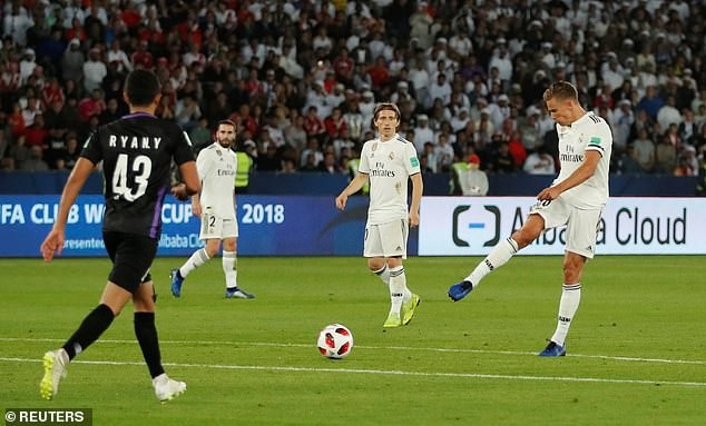 Real Madrid lần thứ ba liên tiếp vô địch FIFA Club World Cup - Ảnh 5. Real Madrid lần thứ ba liên tiếp vô địch FIFA Club World Cup - Ảnh 5.