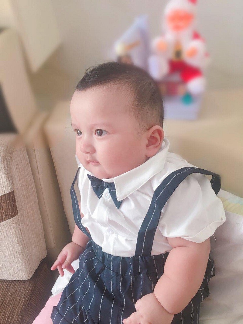 Thủ môn Lâm Tây” phiên bản 5 tháng tuổi khiến dân mạng thích thú - Ảnh 3. Thủ môn Lâm Tây” phiên bản 5 tháng tuổi khiến dân mạng thích thú - Ảnh 3.