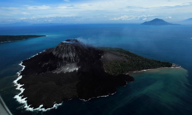 Sóng thần tấn công Indonesia, ít nhất 62 người chết - Ảnh 6. Sóng thần tấn công Indonesia, ít nhất 62 người chết - Ảnh 6.