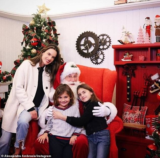 Alessandra Ambrosio đưa con về Brazil nghỉ giáng sinh - Ảnh 6. Alessandra Ambrosio đưa con về Brazil nghỉ giáng sinh - Ảnh 6.