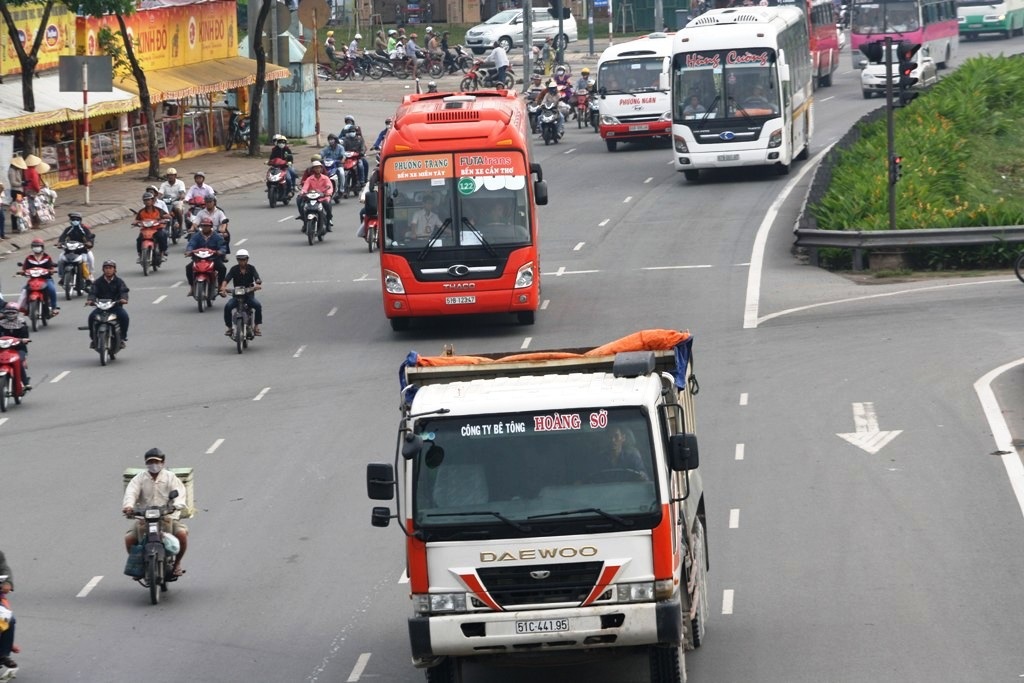 TPHCM: Đi đường nào để tránh kẹt xe dịp Tết? - Ảnh 3. TPHCM: Đi đường nào để tránh kẹt xe dịp Tết? - Ảnh 3.