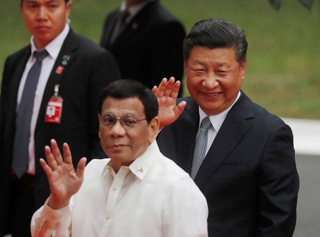 Philippines loay hoay mắc kẹt trong quan hệ Mỹ - Trung - Ảnh 2. Philippines loay hoay mắc kẹt trong quan hệ Mỹ - Trung - Ảnh 2.
