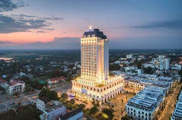 Vinpearl Hotel Tây Ninh rực rỡ khai trương trong ngày Giáng Sinh - Ảnh 12. Vinpearl Hotel Tây Ninh rực rỡ khai trương trong ngày Giáng Sinh - Ảnh 12.