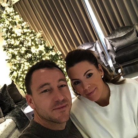 Các ngôi sao bóng đá thế giới tưng bừng đón Giáng sinh - Ảnh 3. Các ngôi sao bóng đá thế giới tưng bừng đón Giáng sinh - Ảnh 3.