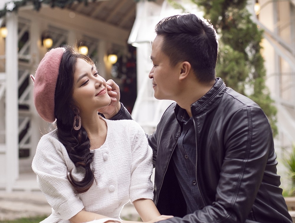 Ca sĩ Thanh Ngọc tung ảnh ngọt ngào cùng chồng đón Giáng sinh - Ảnh 7. Ca sĩ Thanh Ngọc tung ảnh ngọt ngào cùng chồng đón Giáng sinh - Ảnh 7.