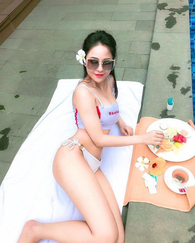 Những hot girl gieo thương nhớ bởi niềm đam mê trái bóng tròn - Ảnh 5. Những hot girl gieo thương nhớ bởi niềm đam mê trái bóng tròn - Ảnh 5.
