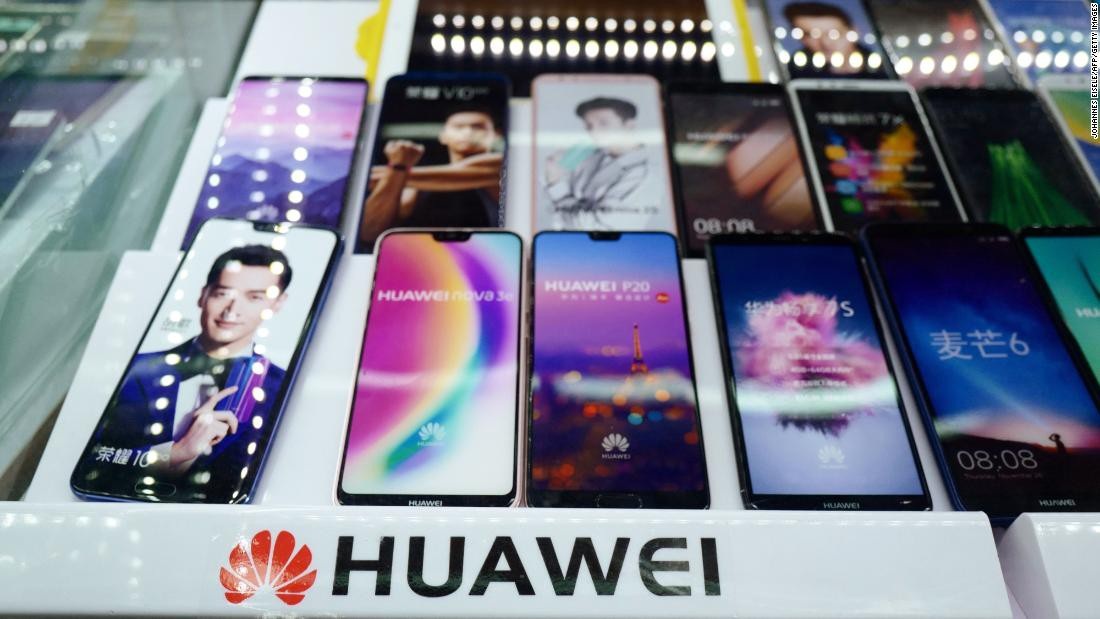 Hàng trăm công ty Trung Quốc ép buộc nhân viên tẩy chay Apple, chuyển sang dùng Huawei - Ảnh 1. Hàng trăm công ty Trung Quốc ép buộc nhân viên tẩy chay Apple, chuyển sang dùng Huawei - Ảnh 1.