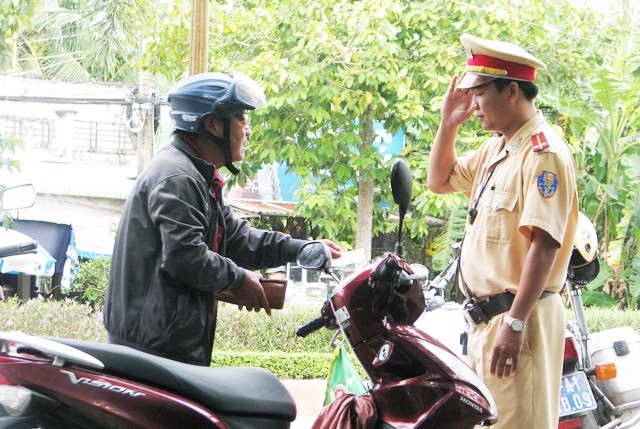 Bạc Liêu: Mở đường dây nóng phản ánh an toàn giao thông Tết 2019 - Ảnh 1. Bạc Liêu: Mở đường dây nóng phản ánh an toàn giao thông Tết 2019 - Ảnh 1.