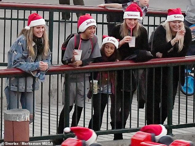 Bạn trai kém 16 tuổi cầu hôn siêu mẫu Heidi Klum - Ảnh 13. Bạn trai kém 16 tuổi cầu hôn siêu mẫu Heidi Klum - Ảnh 13.