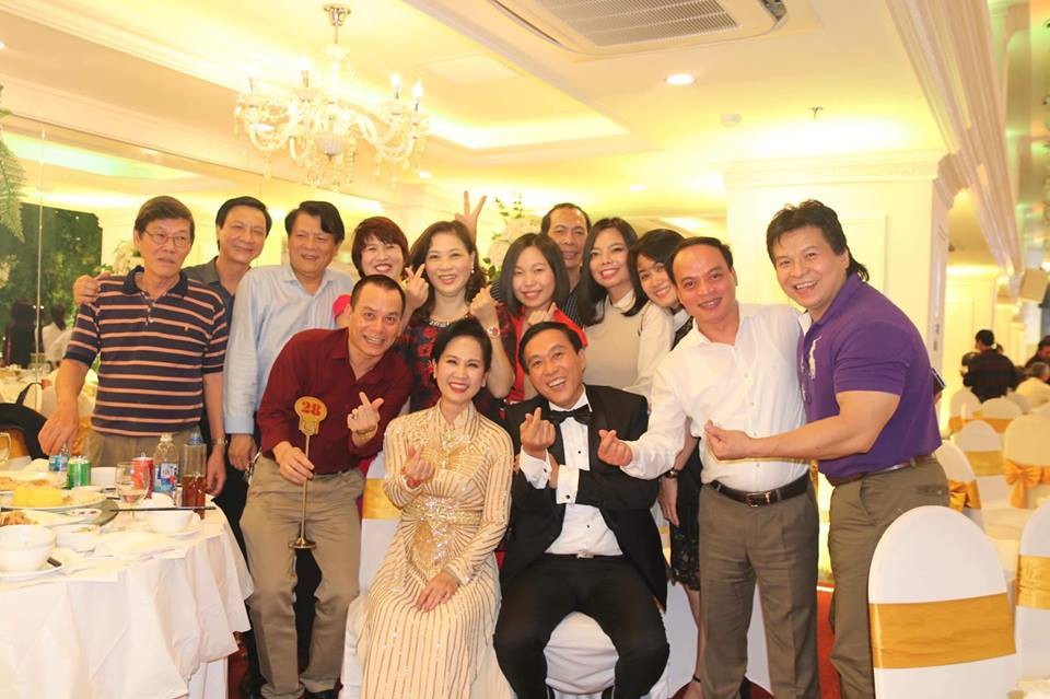 Hoa hậu Ngọc Hân làm MC “bất đắc dĩ” cho đám cưới con trai NSND Lan Hương - Ảnh 4. Hoa hậu Ngọc Hân làm MC “bất đắc dĩ” cho đám cưới con trai NSND Lan Hương - Ảnh 4.
