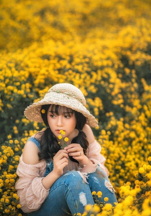 Nữ sinh Hưng Yên gieo thương nhớ với bức ảnh đi học quân sự - Ảnh 6. Nữ sinh Hưng Yên gieo thương nhớ với bức ảnh đi học quân sự - Ảnh 6.