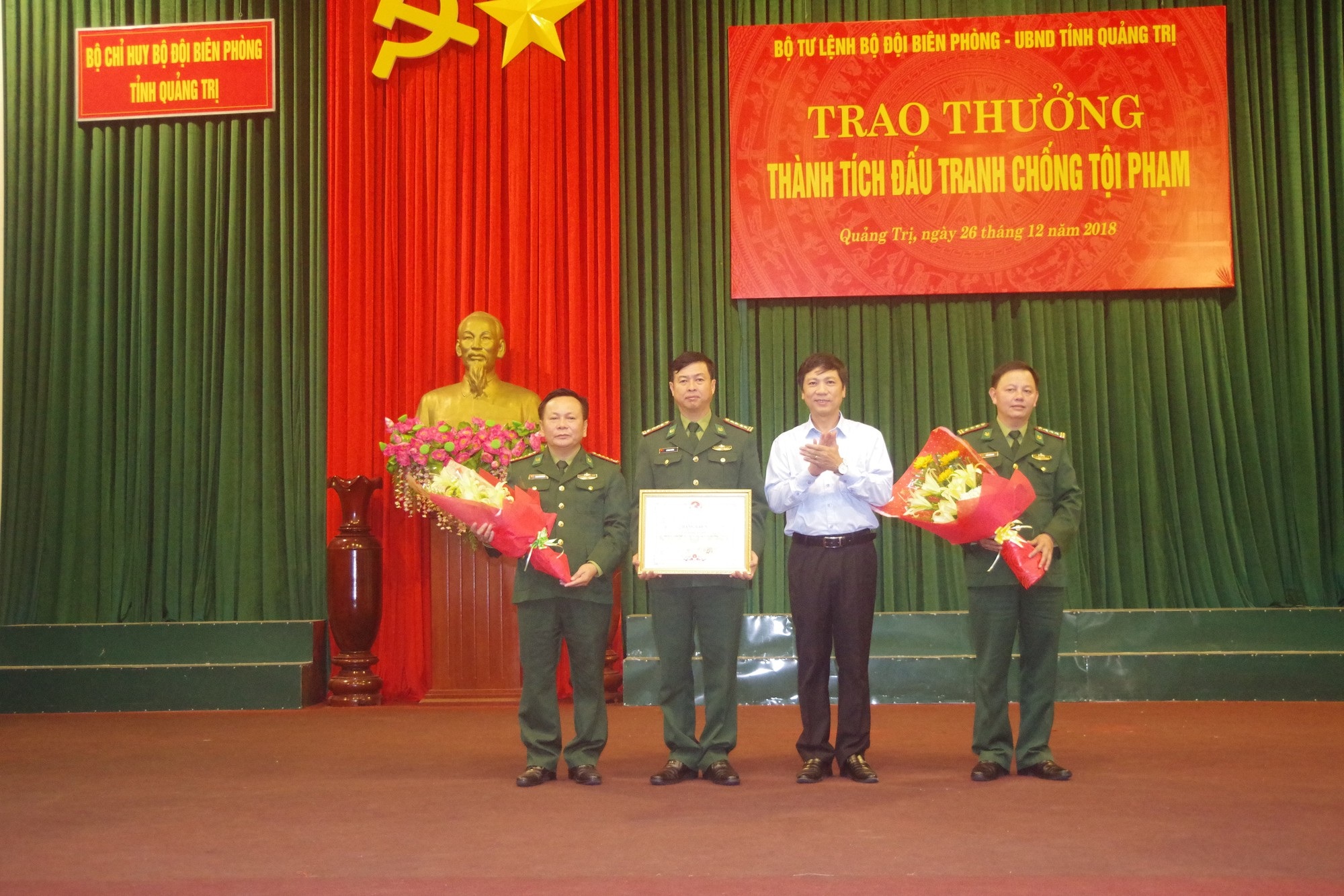 Trao thưởng lực lượng biên phòng phá chuyên án ma túy “khủng” 19 kg - Ảnh 1. Trao thưởng lực lượng biên phòng phá chuyên án ma túy “khủng” 19 kg - Ảnh 1.