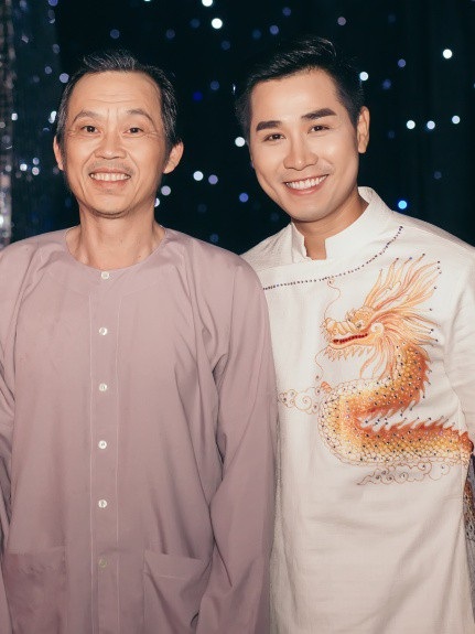 Lối sống kham khổ không ngờ của Hoài Linh qua lời kể MC Nguyên Khang - Ảnh 2. Lối sống kham khổ không ngờ của Hoài Linh qua lời kể MC Nguyên Khang - Ảnh 2.