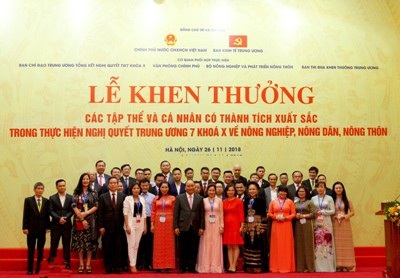 Thủ tướng Chính phủ tặng Bằng khen cho Agribank - Ảnh 1. Thủ tướng Chính phủ tặng Bằng khen cho Agribank - Ảnh 1.