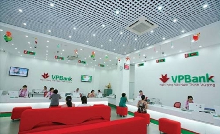 Cụ bà chi hàng trăm tỷ đồng mua… cổ phiếu - Ảnh 1. Cụ bà chi hàng trăm tỷ đồng mua… cổ phiếu - Ảnh 1.
