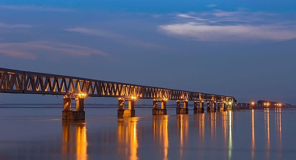 Ấn Độ khánh thành cầu khủng có thể phục vụ xe tăng, máy bay chiến đấu sát vách Trung Quốc - Ảnh 3. Ấn Độ khánh thành cầu khủng có thể phục vụ xe tăng, máy bay chiến đấu sát vách Trung Quốc - Ảnh 3.