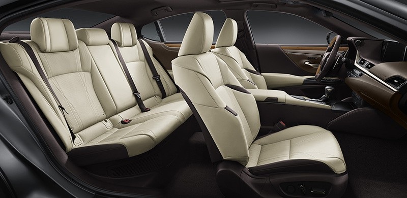 Lexus ES 250 về Việt Nam với giá từ 2,5 tỉ đồng - Ảnh 5. Lexus ES 250 về Việt Nam với giá từ 2,5 tỉ đồng - Ảnh 5.