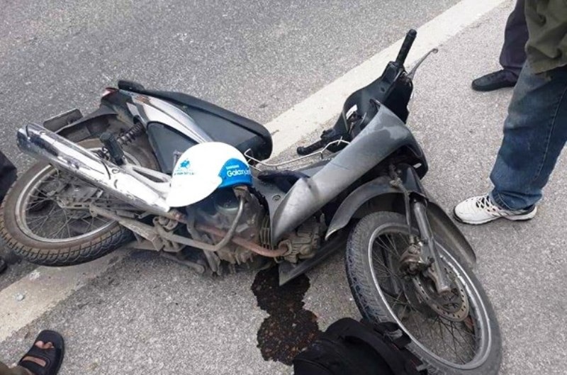 Va chạm với xe bồn, nữ sinh tử vong thương tâm - Ảnh 1. Va chạm với xe bồn, nữ sinh tử vong thương tâm - Ảnh 1.