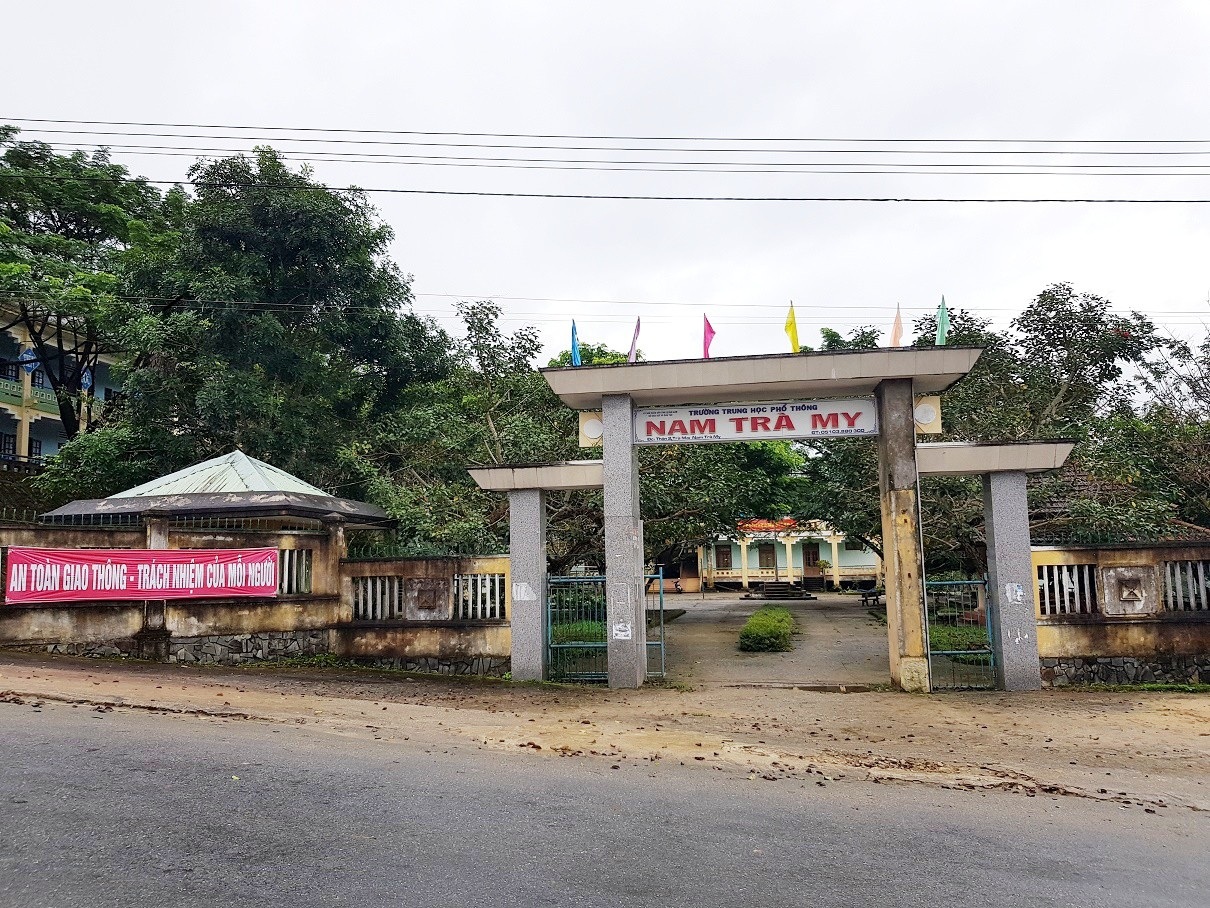 Đánh nhau tại khu nội trú trường, một học sinh bị đâm tử vong - Ảnh 1.