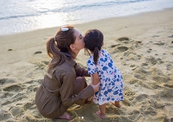 “Bà xã” của Châu Kiệt Luân khoe ảnh chụp cùng hai thiên thần nhỏ - Ảnh 4. “Bà xã” của Châu Kiệt Luân khoe ảnh chụp cùng hai thiên thần nhỏ - Ảnh 4.