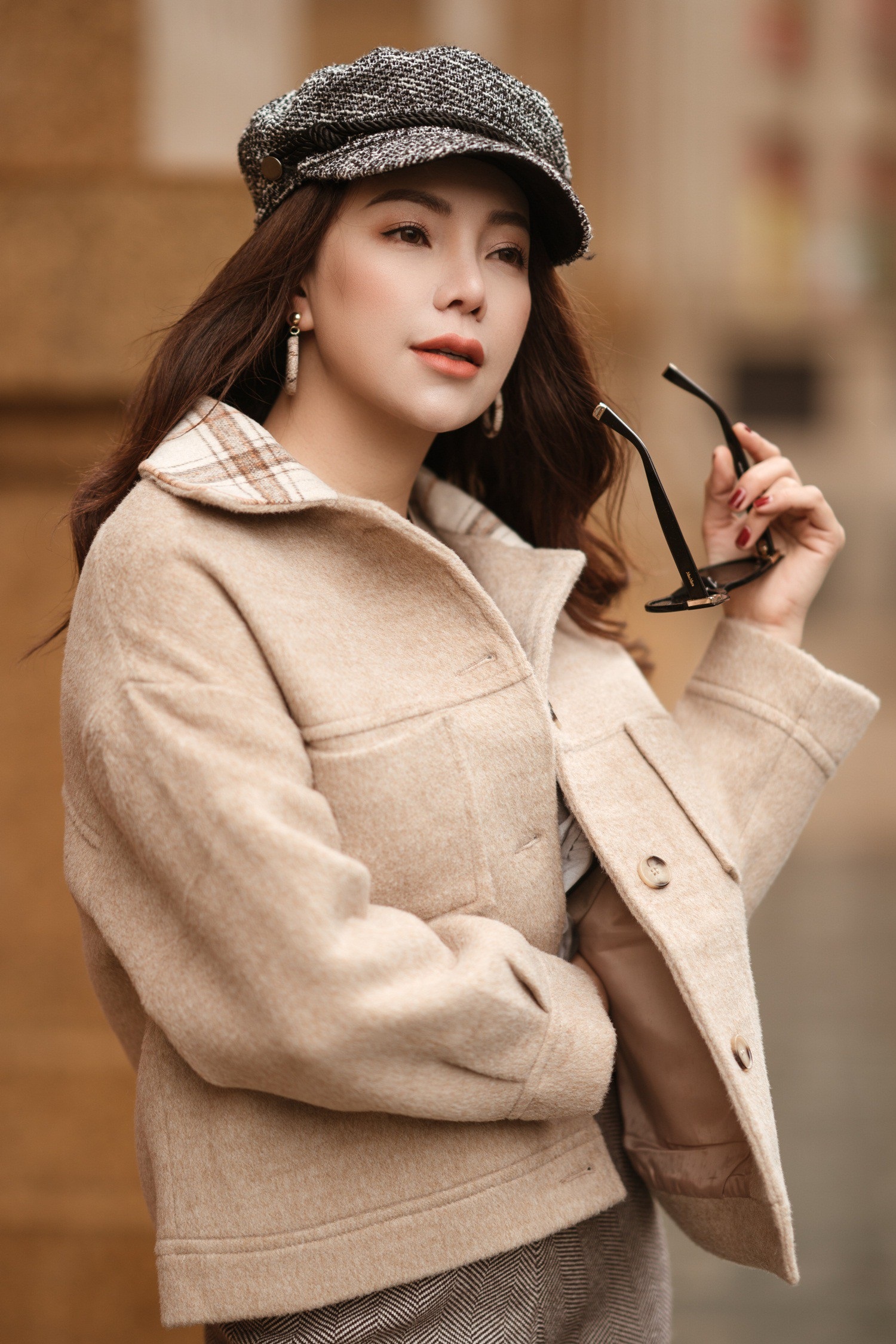 Cuộc sống mẹ đơn thân nóng bỏng nhất nhì showbiz ra sao sau tuyên bố “không hối hận”? - Ảnh 10. Cuộc sống mẹ đơn thân nóng bỏng nhất nhì showbiz ra sao sau tuyên bố “không hối hận”? - Ảnh 10.