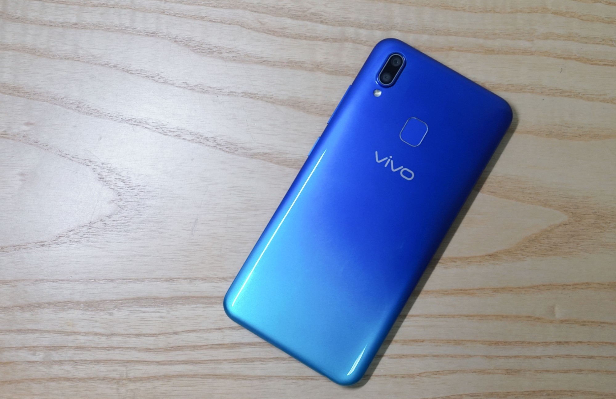 Đập hộp Vivo Y91 màn hình giọt sương giá 4,5 triệu đồng - Ảnh 5. Đập hộp Vivo Y91 màn hình giọt sương giá 4,5 triệu đồng - Ảnh 5.