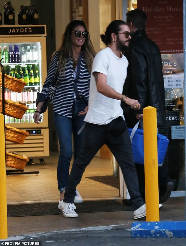 Heidi Klum hạnh phúc bên bạn trai kém 16 tuổi - 2
Tom Kaulitz, 29 tuổi mới ngỏ lời cầu hôn bạn gái 45 tuổi hôm Giáng sinh vừa qua