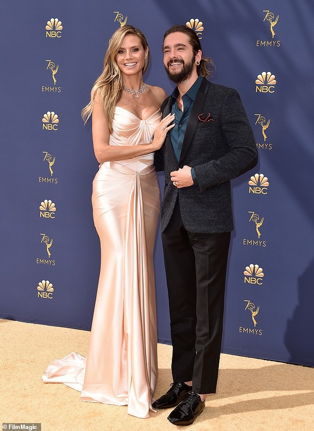 Heidi Klum hạnh phúc bên bạn trai kém 16 tuổi - 7
Người đẹp Đức nói, cô cảm thấy khó chịu khi mọi người nói về sự chênh lệch tuổi tác giữa cô và bạn trai