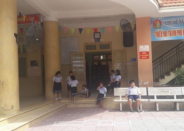 Những cái tát trong lớp gây xôn xao dư luận năm 2018 - Ảnh 3. Những cái tát trong lớp gây xôn xao dư luận năm 2018 - Ảnh 3.