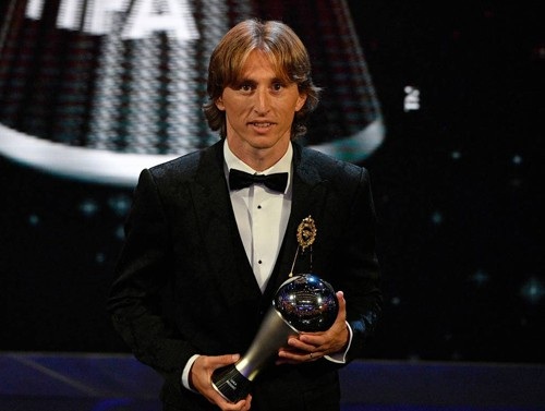 Đêm nay trao giải Quả bóng vàng 2018: Sự thống trị của C.Ronaldo, Messi chấm dứt? - 2
Luka Modric sẽ tiếp tục được vinh danh?