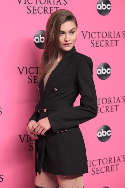 Dàn siêu mẫu áo tắm đọ dáng chuẩn - 26
Grace Elizabeth