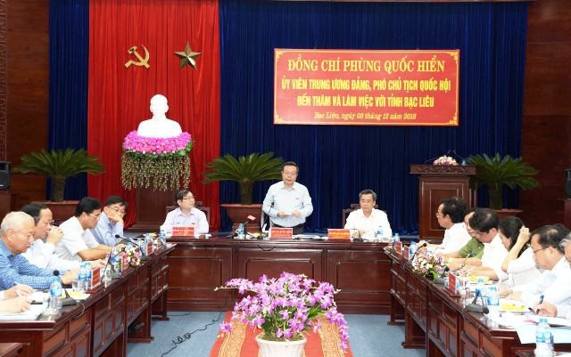 Bạc Liêu xác định 5 trụ cột phát triển kinh tế xã hội - 1 Đoàn công tác của Quốc hội thăm và làm việc với tỉnh Bạc Liêu ngày 3/12. (Ảnh: P.T.C.)