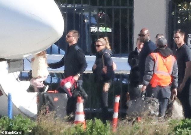 
Đi chơi cùng Kim còn có Scott Disick và Sofia Richie
