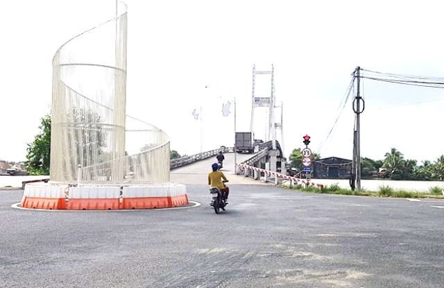 Chốt thời gian thu phí của cây cầu thu phí “không thời hạn” - 1 Cầu Rạch Ráng bắc qua sông Ông Đốc (huyện Trần Văn Thời, tỉnh Cà Mau). (Ảnh: CTV)