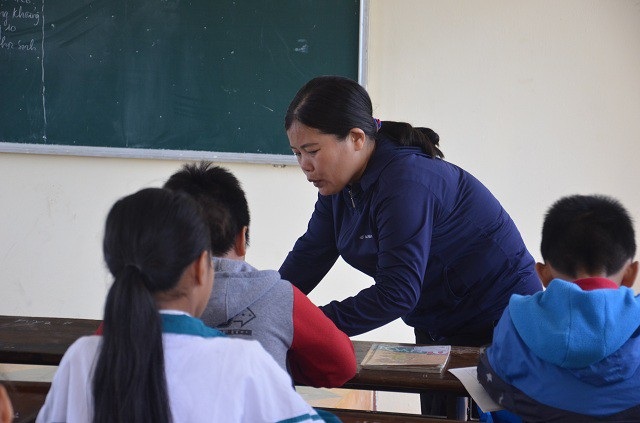 Chuyện những cái tát: Có những việc quan trọng hơn "ném đá"! - 2 Cô giáo trong các vụ bạo hành trẻ cũng cần được hỗ trợ