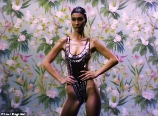 Siêu mẫu danh tiếng quá gầy guộc khiến công chúng lo ngại - 1
Siêu mẫu người Mỹ Bella Hadid (22 tuổi) đã khiến công chúng lo ngại khi xuất hiện với vóc dáng gầy guộc đến mức đáng ngại.