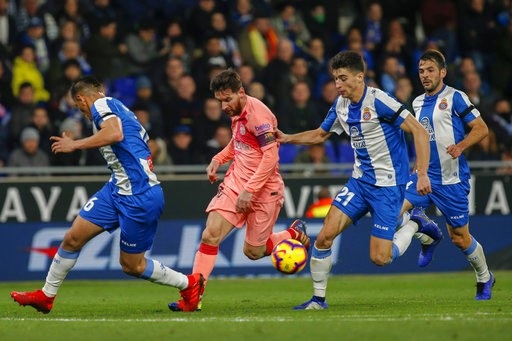 Messi rực sáng, Barcelona đại thắng trong trận derby - 2
Thắng tưng bừng Espanyol, Barcelona xây chắc ngôi đầu bảng La Liga