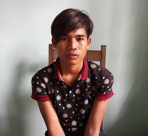 Mâu thuẫn, thanh niên ra tay đâm chết 1 người, bị thương 2 người - 1
Đối tượng Kpă Ưâu tại Cơ quan điều tra (Công an Gia Lai)