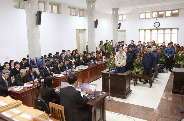 Toàn cảnh 10 ngày xét xử ông Đinh La Thăng và các đồng phạm - 5 Các bị cáo nghe luận tội. (Ảnh: TTXVN)