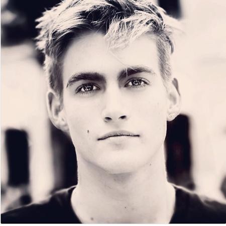Choáng váng khi hậu duệ nhà “sao” còn tỏa sáng hơn phụ huynh - 7 Hai người con của Cindy Crawford là Presley Gerber…