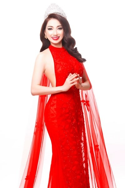 Hoa hậu Đông Nam Á Hồng Tươi khoe vẻ đẹp rực rỡ đầu năm mới - 1 Hoa hậu Đông Nam Á Hồng Tươi khoe vẻ đẹp rực rỡ đầu năm mới - 1