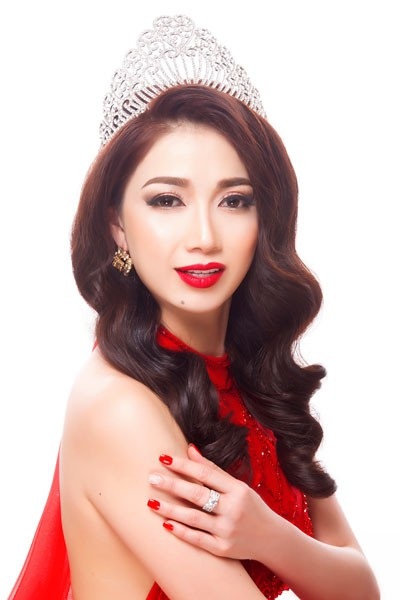 Hoa hậu Đông Nam Á Hồng Tươi khoe vẻ đẹp rực rỡ đầu năm mới - 8 Hoa hậu Đông Nam Á Hồng Tươi khoe vẻ đẹp rực rỡ đầu năm mới - 8