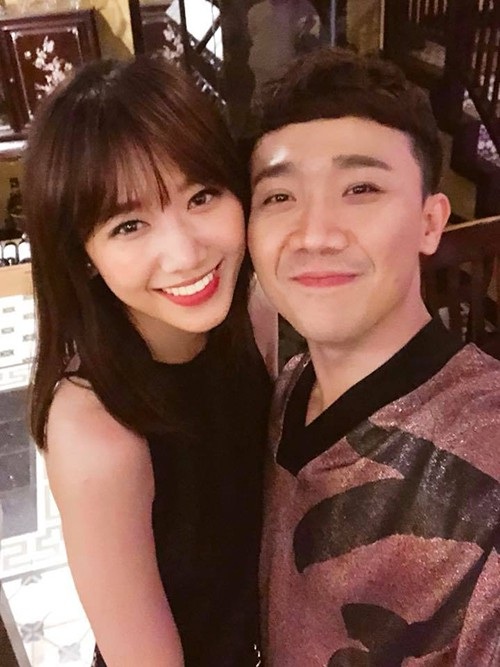 "Cô Đẩu" Công Lý được vợ cũ và con trai đến ủng hộ đóng Táo Quân - 11 Diễn viên hài Trấn Thành hạnh phúc bên bà xã Hari Won trong ngày sinh nhật tuổi 32. Năm qua cả hai tập trung để phát triển sự nghiệp và ngày càng hạnh phúc.